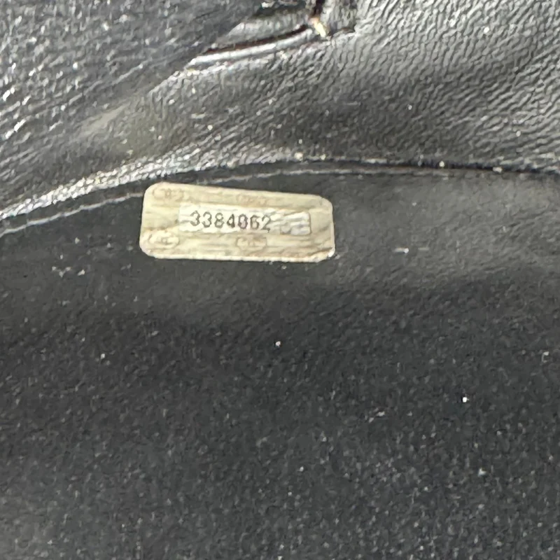 Chanel 1995 Schwarzer runder Kosmetikkoffer