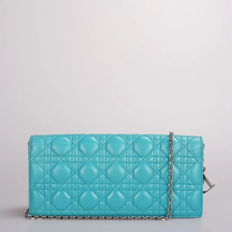 Dior Aquagrüne Lady Dior Clutch aus Cannage-Leder mit Kette