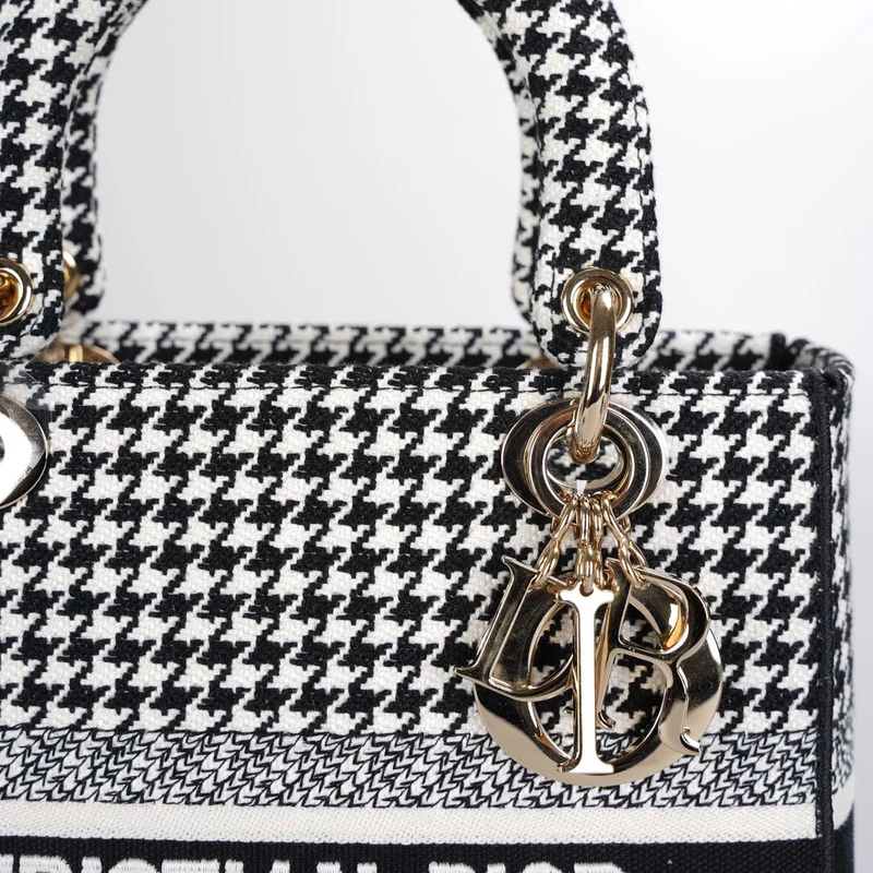 Christian Dior – Mittlere Lady D-Lite-Tasche aus Canvas mit Hahnentrittmuster in Schwarz und Weiß