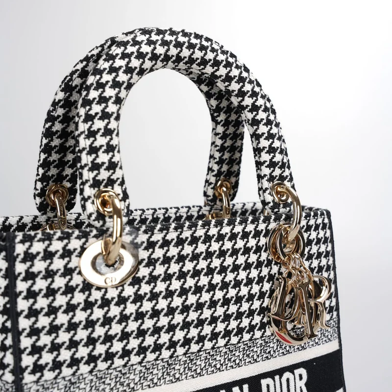 Christian Dior – Mittlere Lady D-Lite-Tasche aus Canvas mit Hahnentrittmuster in Schwarz und Weiß