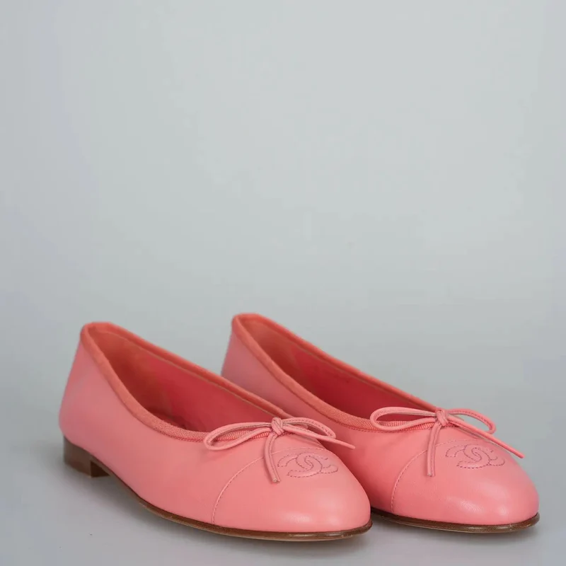 Chanel Ballerinas Rosa Lammleder Cap Toe CC Größe 40