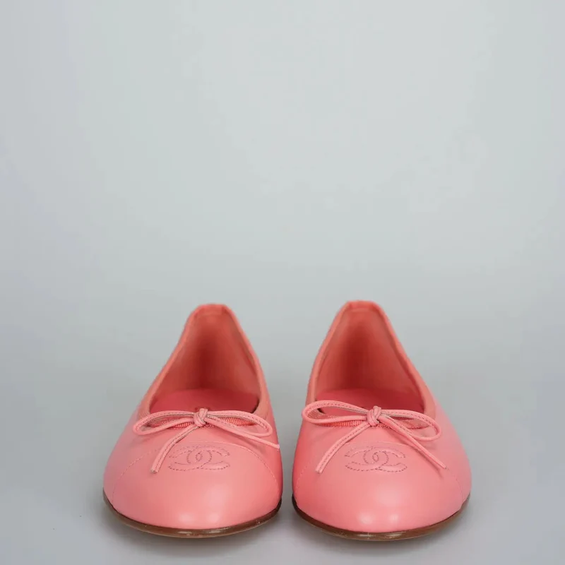 Chanel Ballerinas Rosa Lammleder Cap Toe CC Größe 40