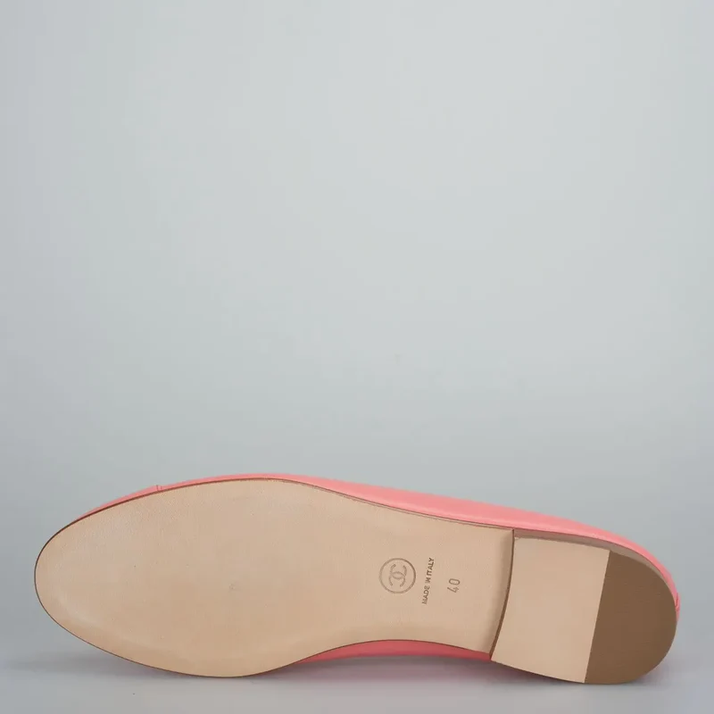 Chanel Ballerinas Rosa Lammleder Cap Toe CC Größe 40