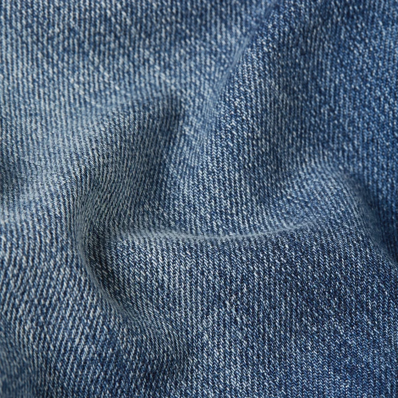 3301 Short medium aged