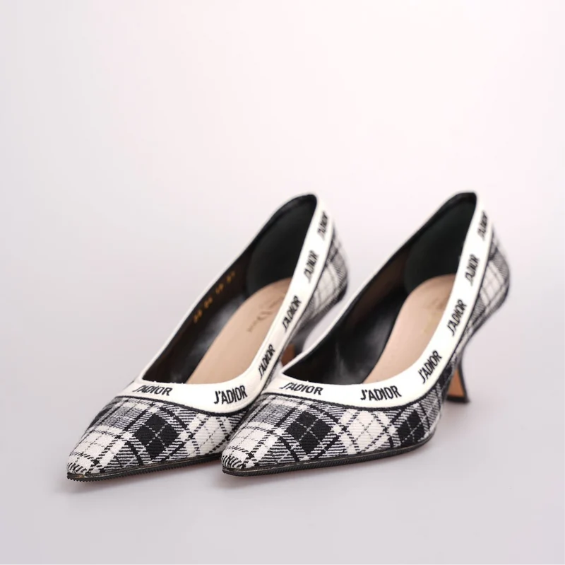 J'Adior Pumps mit Dior Canvasband und Stickerei im Schottenmuster