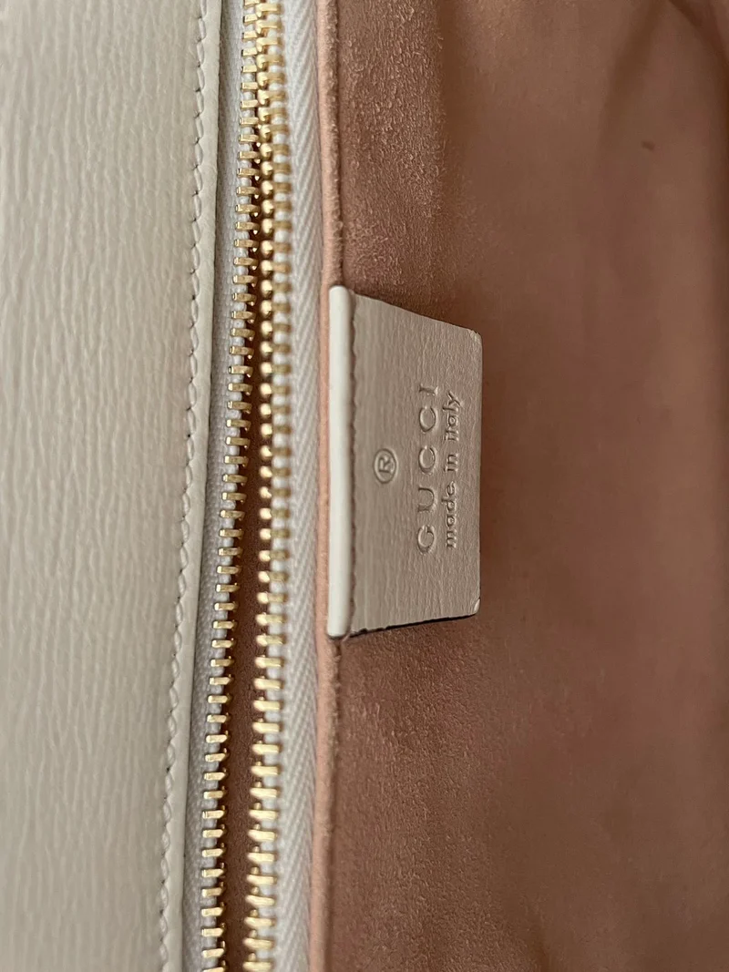 Gucci Supreme Monogram – Umhängetasche Horsebit 1955 aus Kalbsleder in Beige