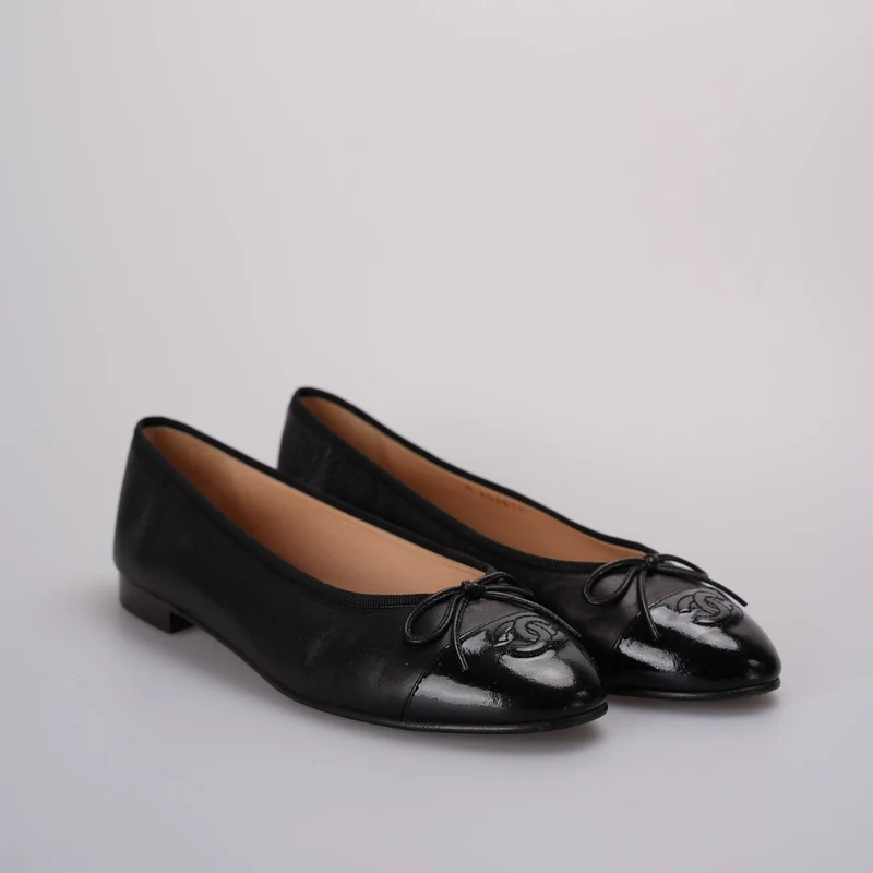 Chanel Ballerinas aus schwarzem Leder, Zehengröße 40