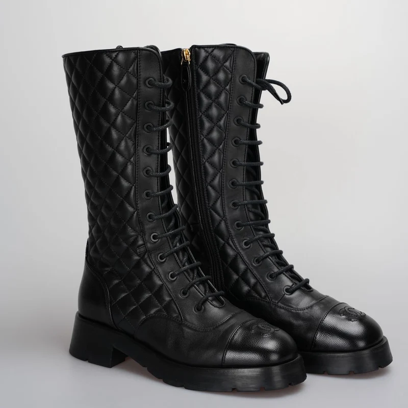 Chanel Interlocking CC Logo Moto Boots Größe 39 ab 2022
