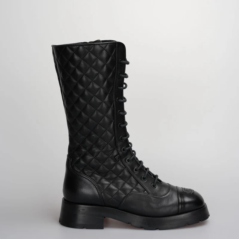 Chanel Interlocking CC Logo Moto Boots Größe 39 ab 2022