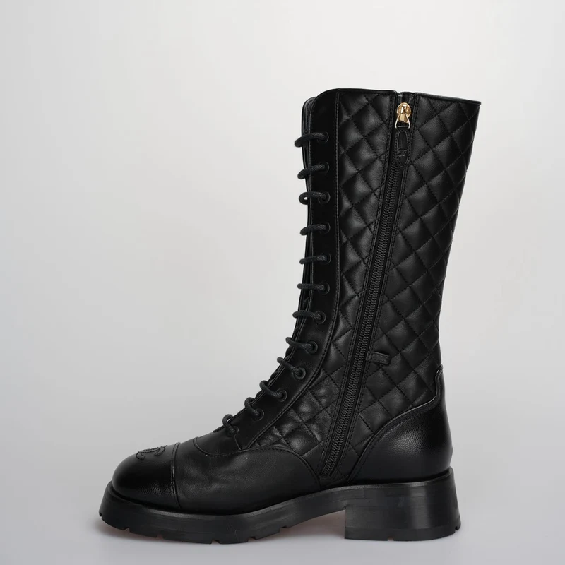 Chanel Interlocking CC Logo Moto Boots Größe 39 ab 2022