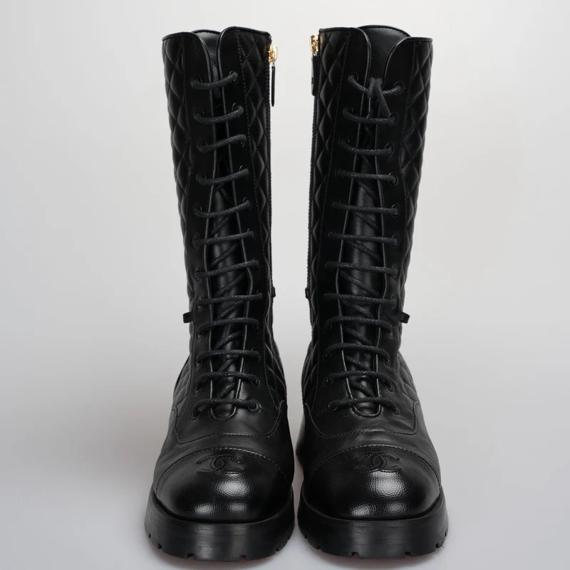 Chanel Interlocking CC Logo Moto Boots Größe 39 ab 2022