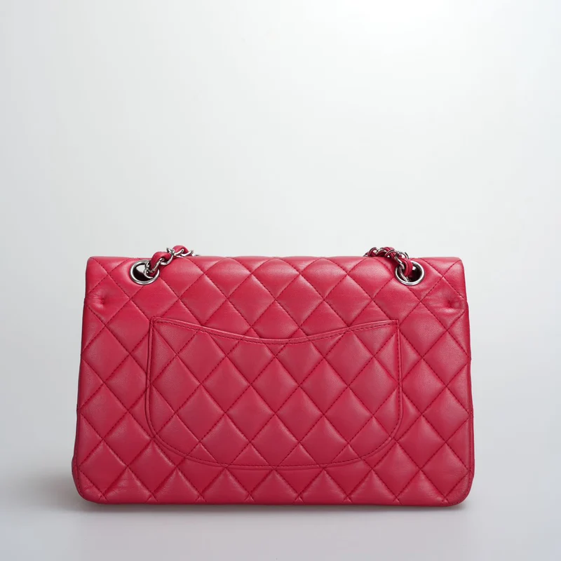 Chanel Rote mittelgroße zeitlose Flap Bag mit silberner Hardware