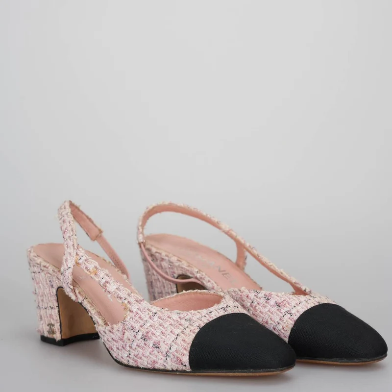 Chanel ineinandergreifende CC-Logo-Tweed-Slingback-Pumps Größe 37.5