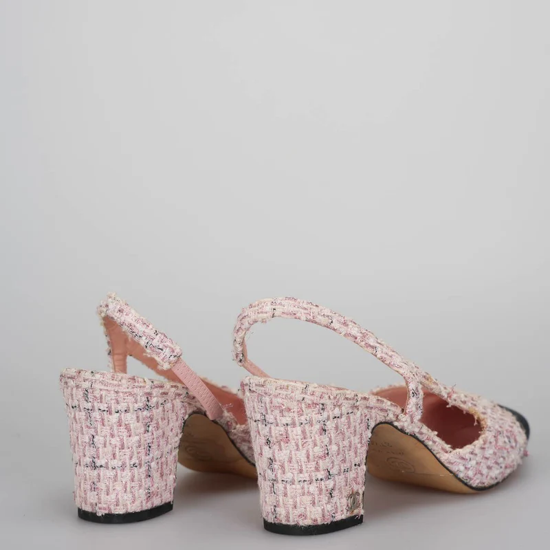 Chanel ineinandergreifende CC-Logo-Tweed-Slingback-Pumps Größe 37.5