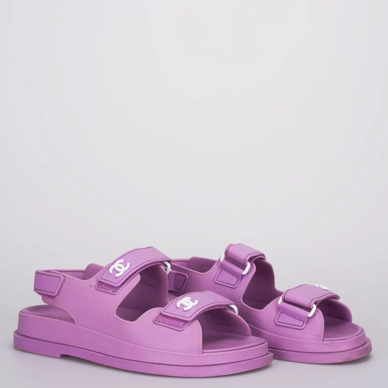 Chanel lila CC Gummi Dad Sandalen 36