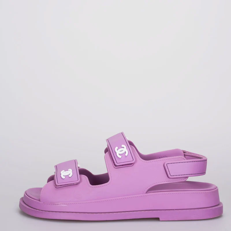 Chanel lila CC Gummi Dad Sandalen 36