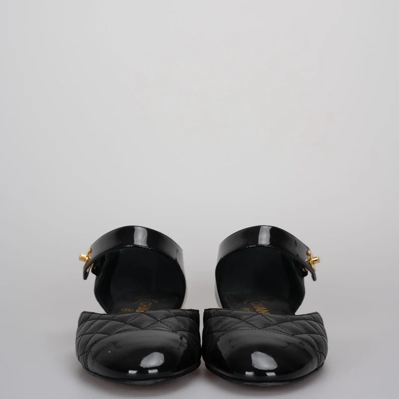 Chanel Mary Jane Flats 36.5 aus schwarzem Lackleder und Leder