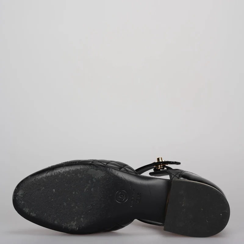 Chanel Mary Jane Flats 36.5 aus schwarzem Lackleder und Leder