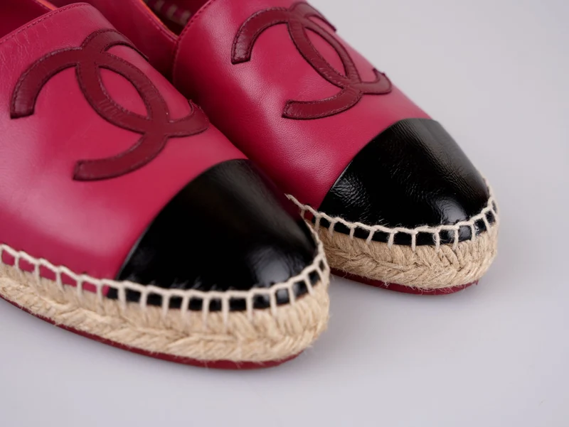 Chanel Lammleder CC Espadrilles Fuchsia Schwarz Größe 38