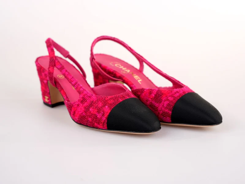 Chanel Pink/Schwarz Tweed und Canvas CC Slingback Pumps Größe 36.5C
