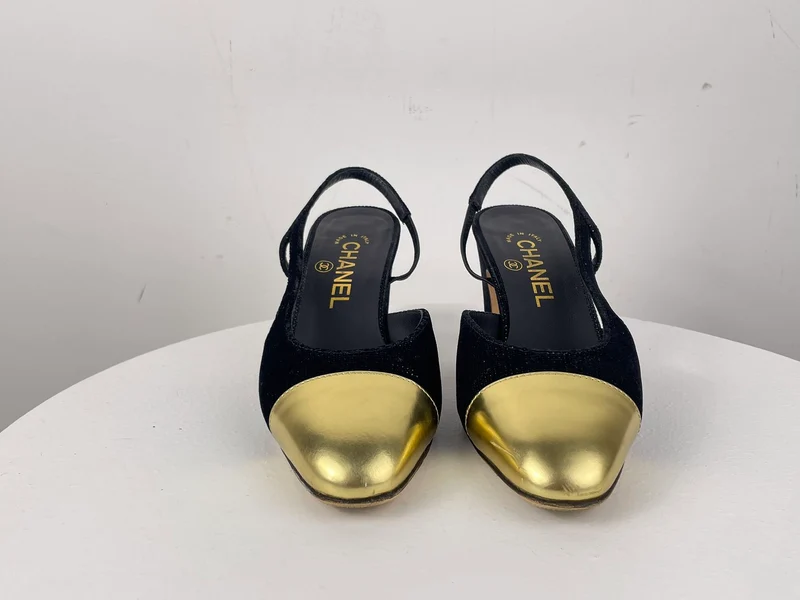 Chanel Tweed Schwarz Gold Slingback Pumps mit CC Logo 36