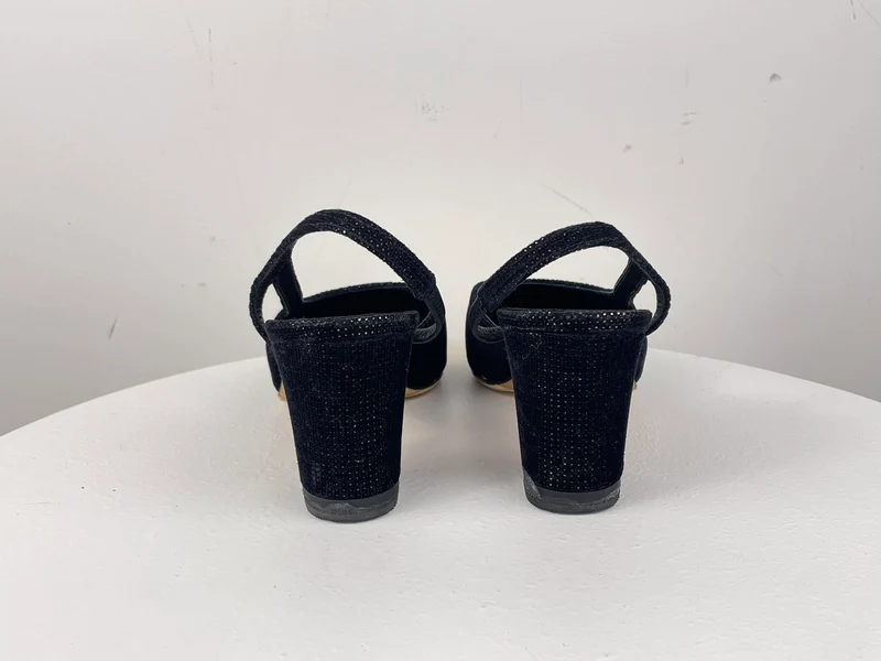 Chanel Tweed Schwarz Gold Slingback Pumps mit CC Logo 36