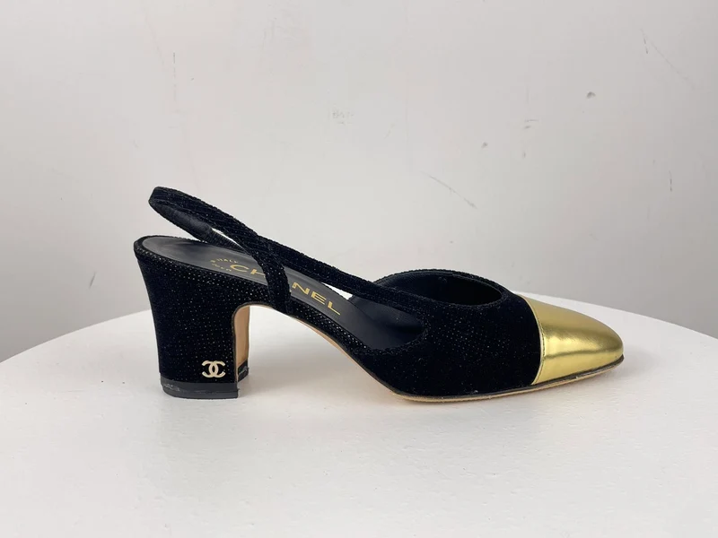 Chanel Tweed Schwarz Gold Slingback Pumps mit CC Logo 36