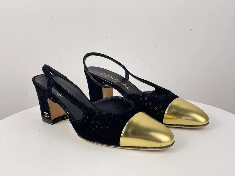 Chanel Tweed Schwarz Gold Slingback Pumps mit CC Logo 36