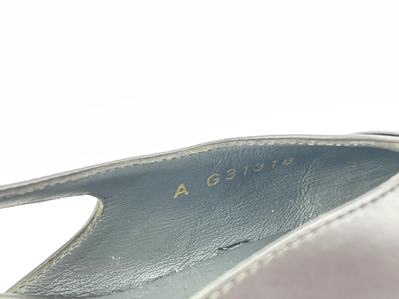 Chanel Schwarzbraune Slingback-Pumps mit CC-Logo 35