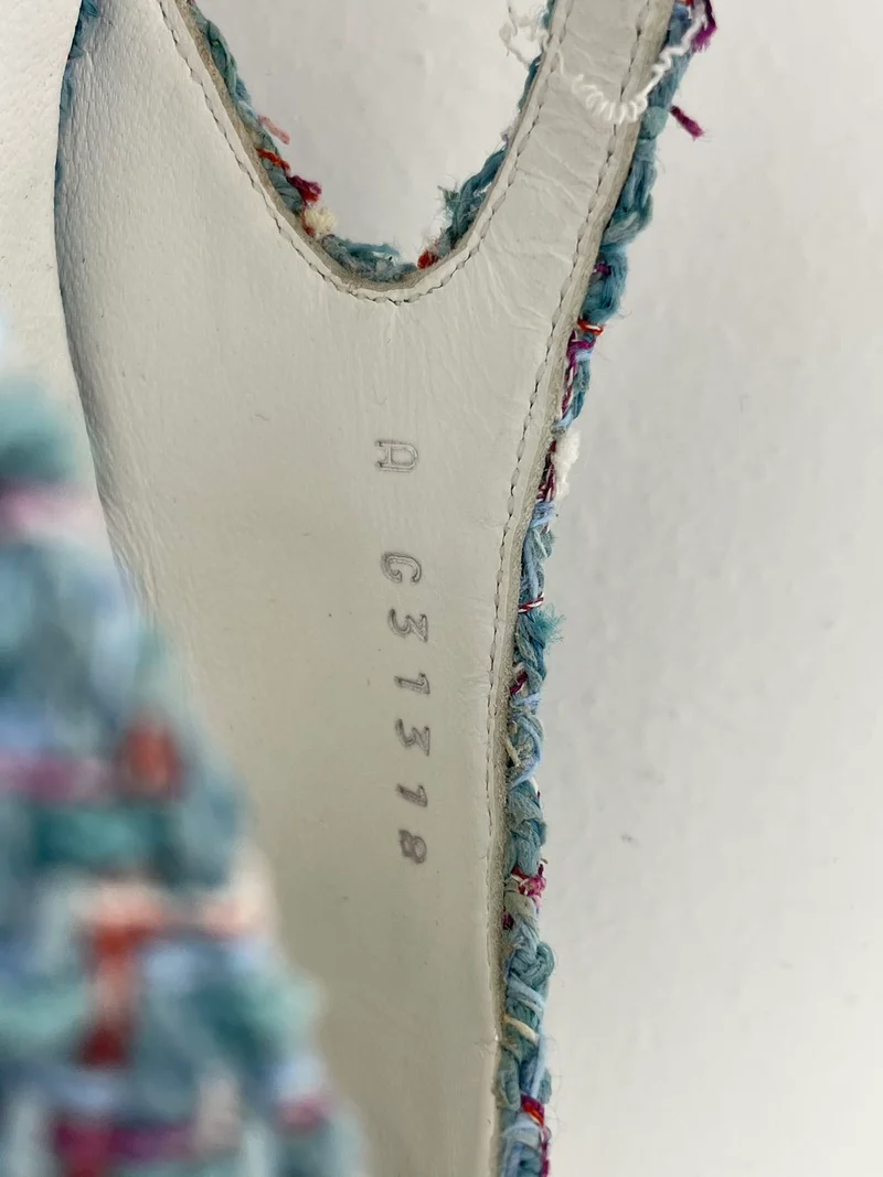Chanel Tweed Slingback-Pumps in Tiffanyblau 38