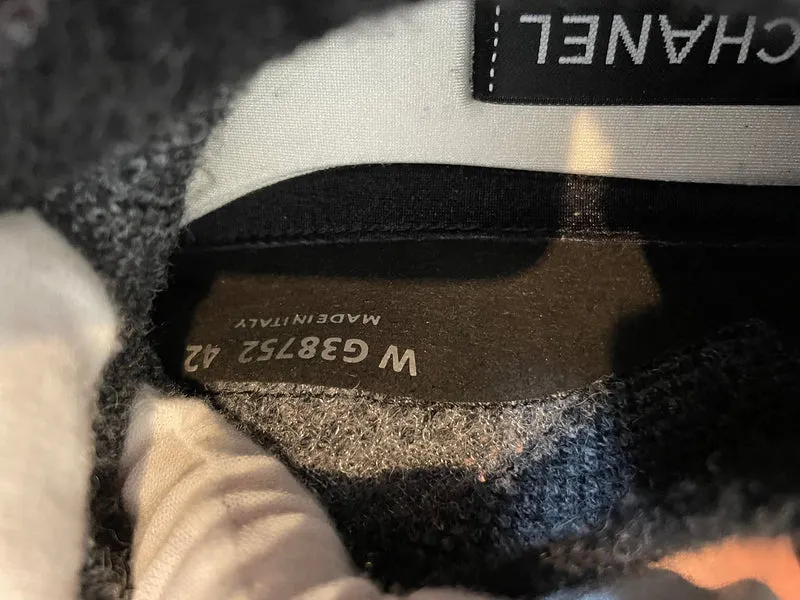 CHANEL Stoff Wildleder Kalbsleder Damen CC Sneakers Größe 42 in Grau und Schwarz