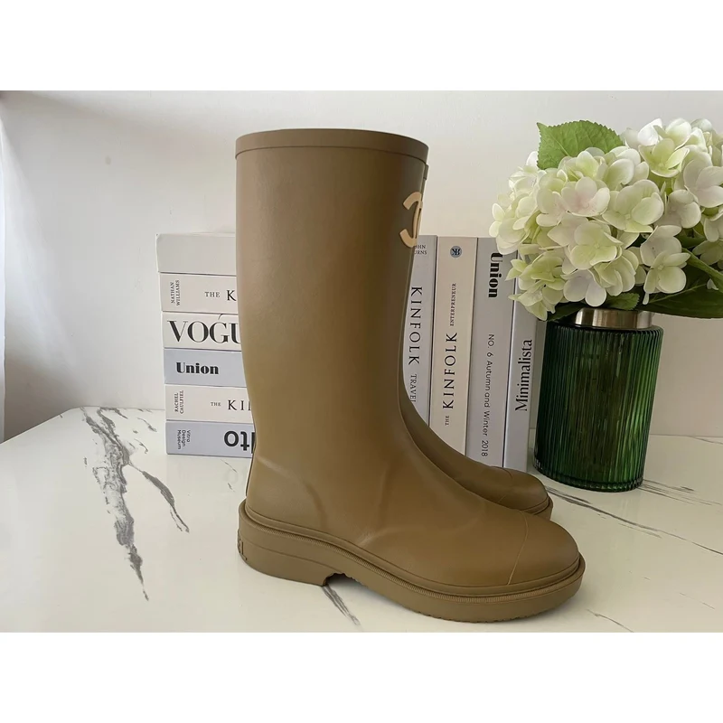 Chanel Regenstiefel