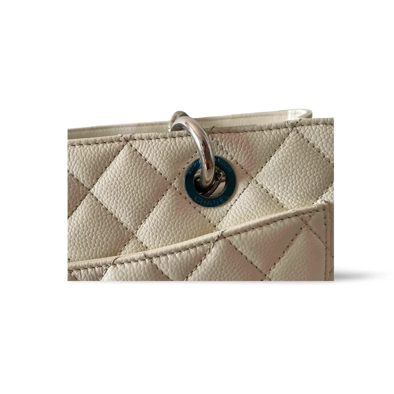 Chanel Medium White Grand Shopping Tote Bag aus Kaviarleder mit silberner Hardware