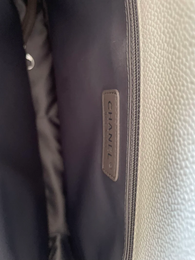 Chanel Medium White Grand Shopping Tote Bag aus Kaviarleder mit silberner Hardware
