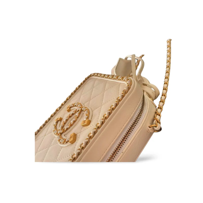 Chanel – Weiße Kosmetiktasche aus Lammleder