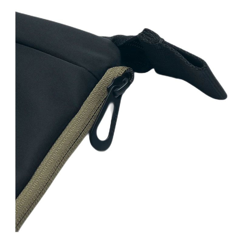 Zaan Black