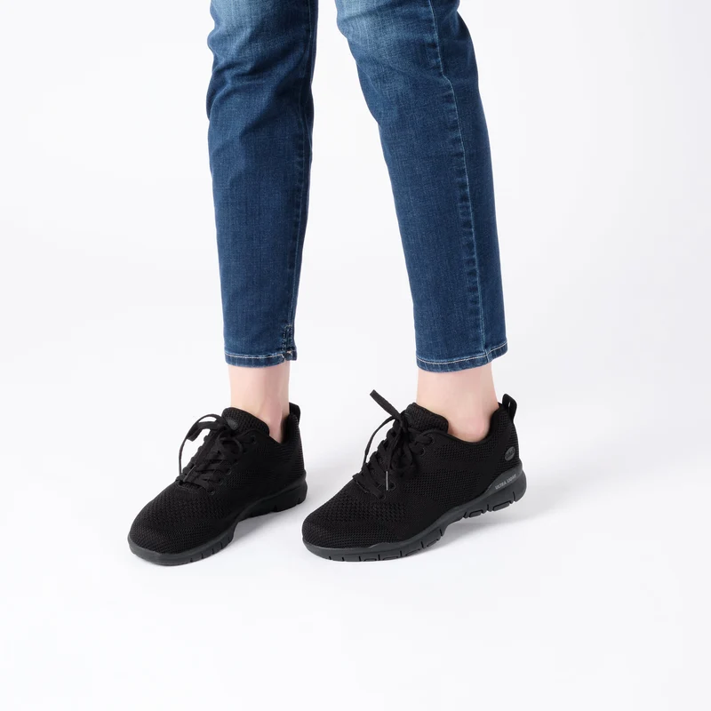 JUMP LACES