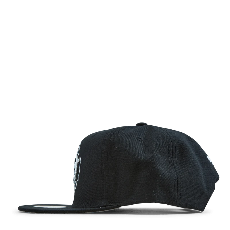 Nets Embroidery Glitch Snapback