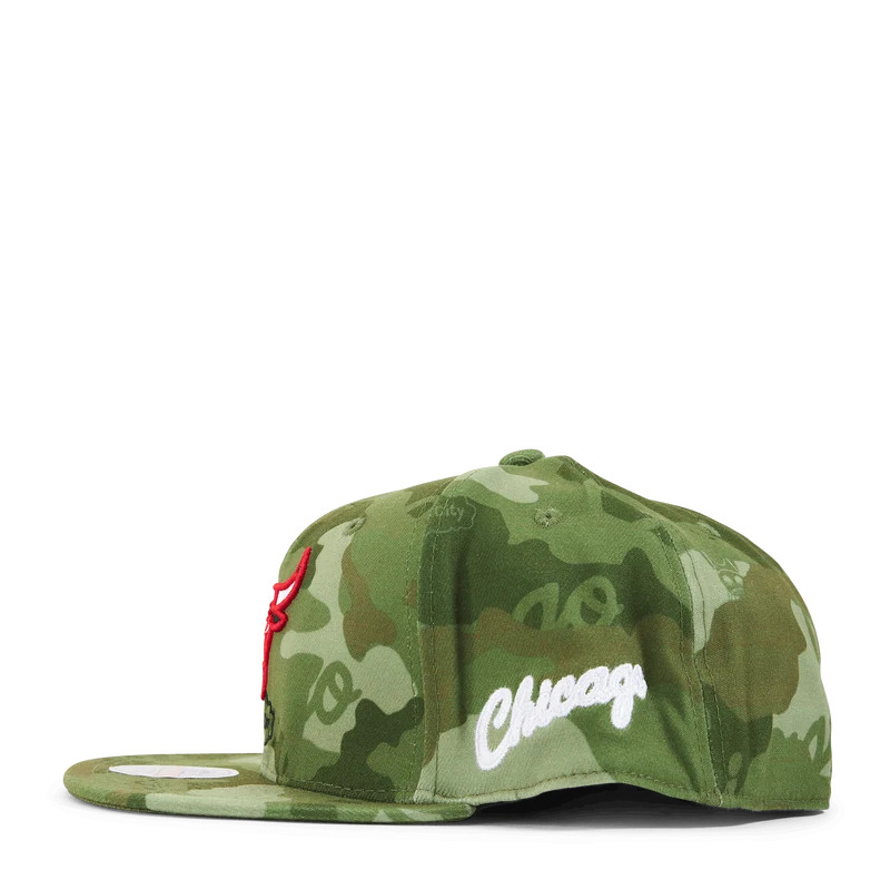 Bulls Tonal Camo Stretch Fitted HWC