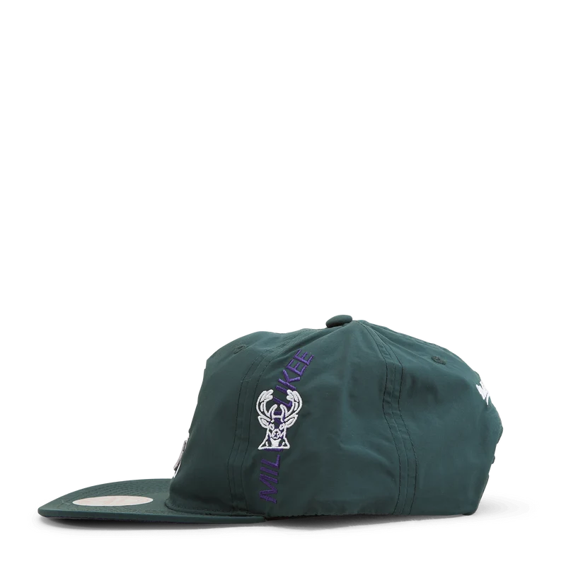 Bucks Nylon Szn Deadstock HWC