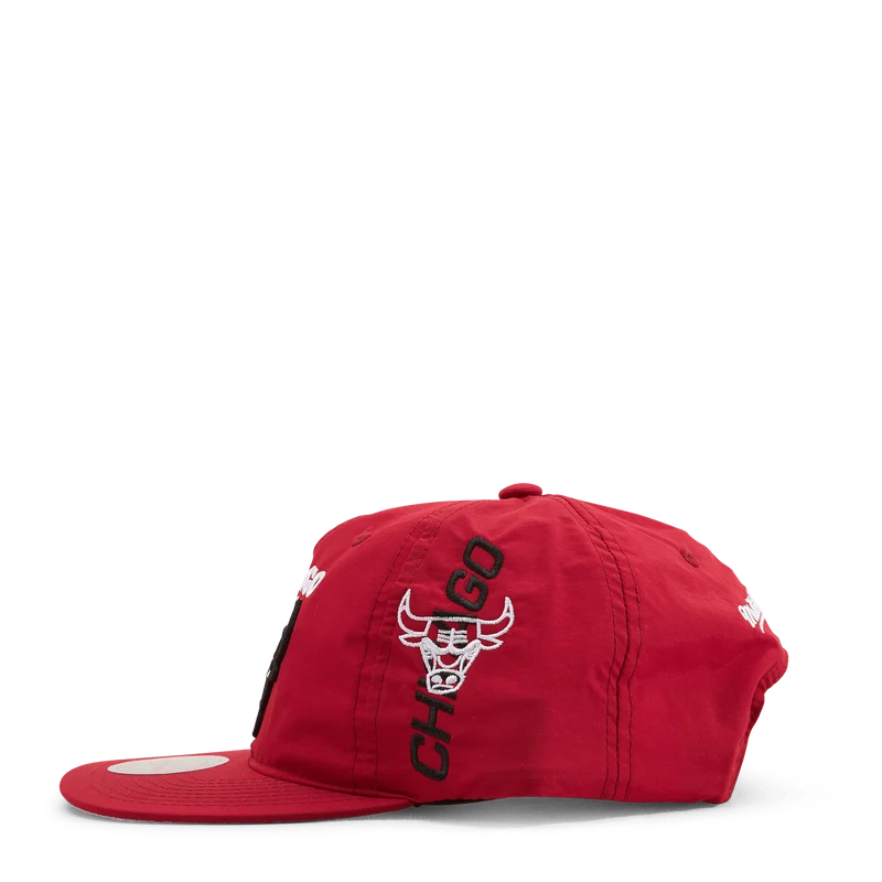 Bulls Nylon Szn Deadstock