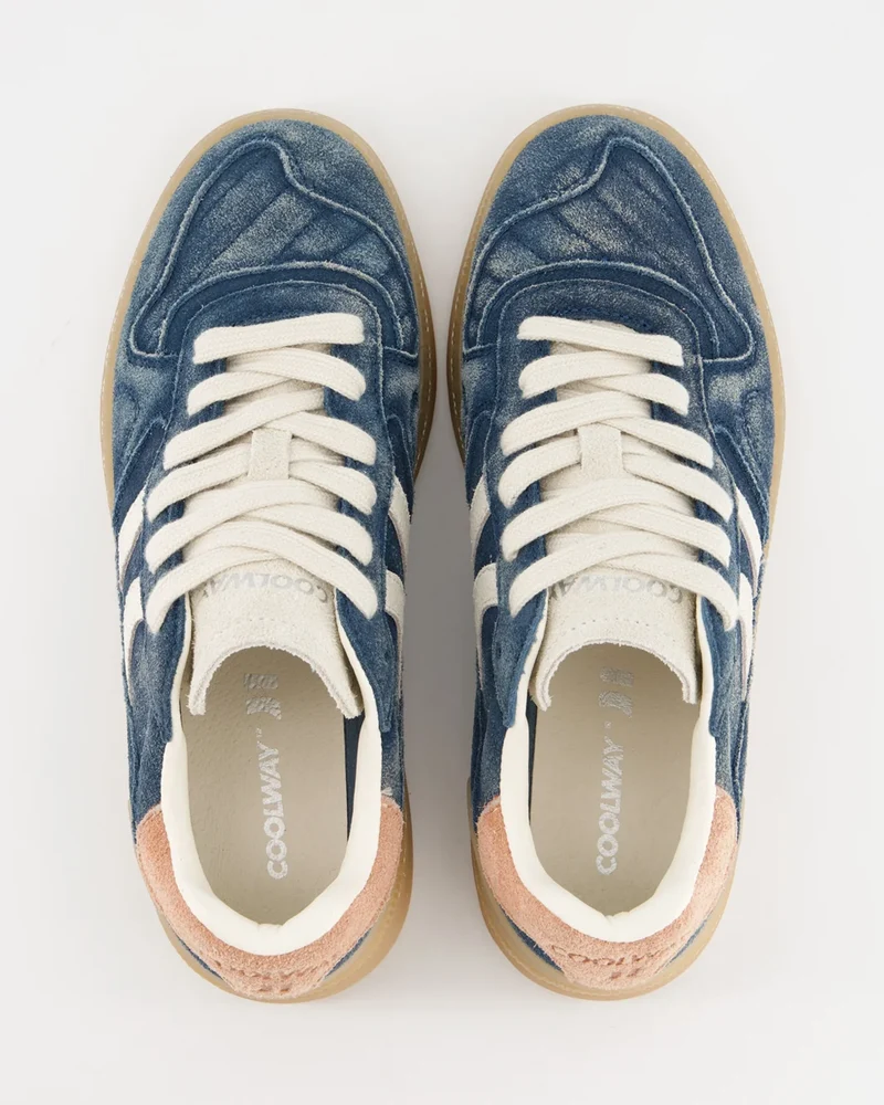 Goal blue royal