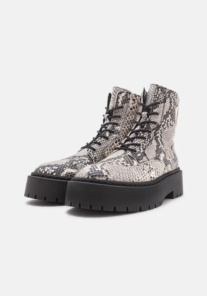 Mary Boot Pitton black/white snake