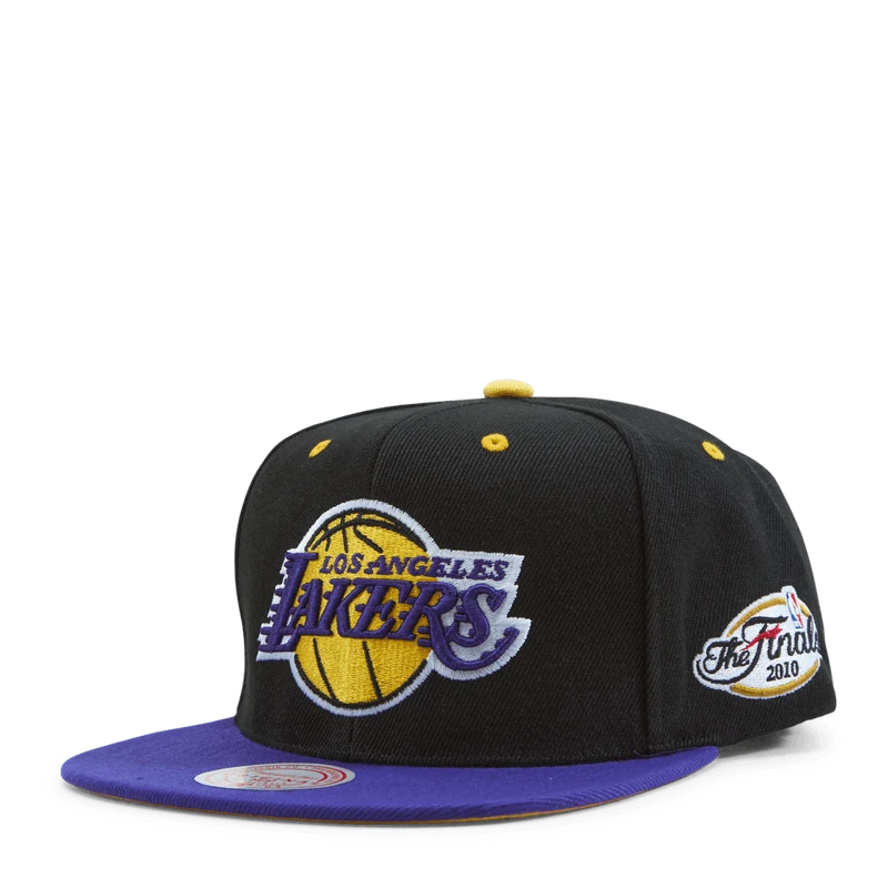Lakers The Champs Snapback