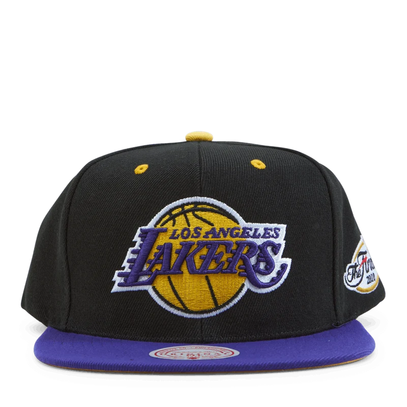 Lakers The Champs Snapback