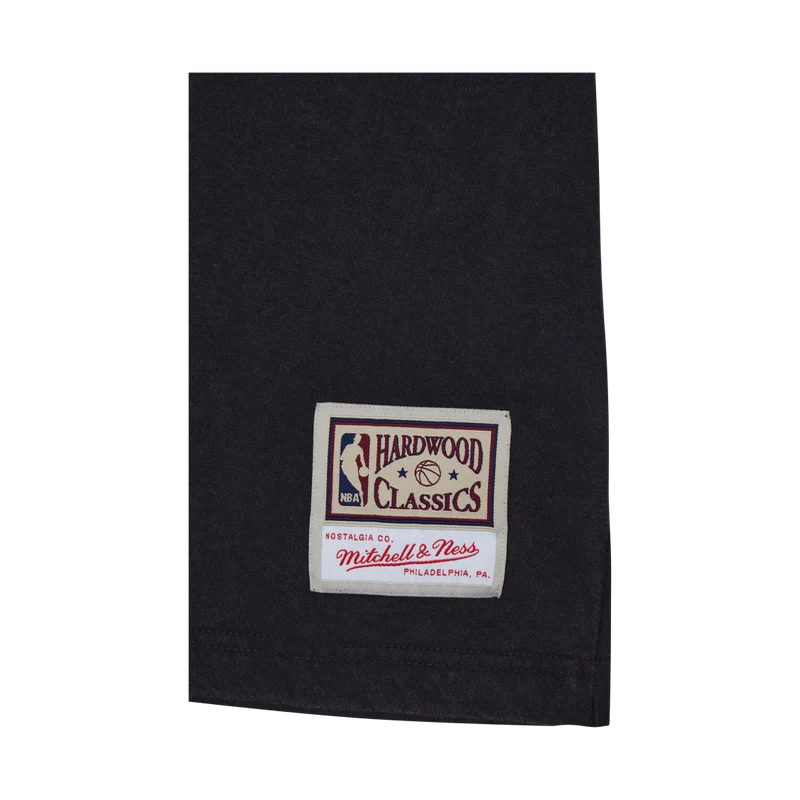 Bucks Worn Logo Tee