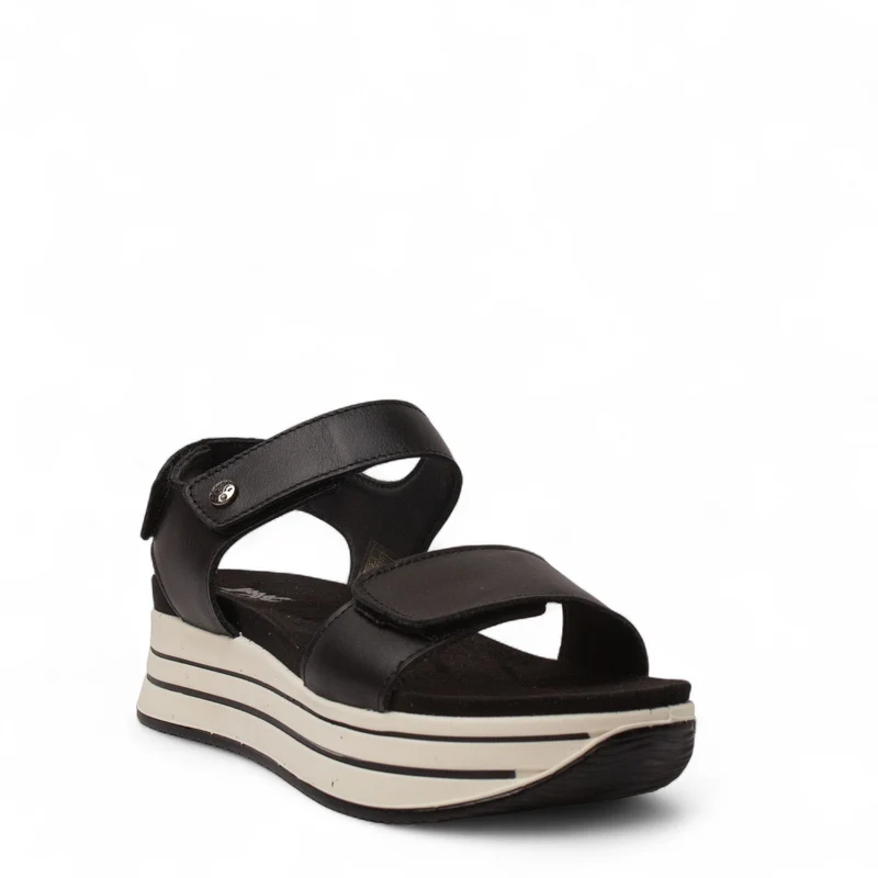 Italian Women Black Leather Sandal #4454