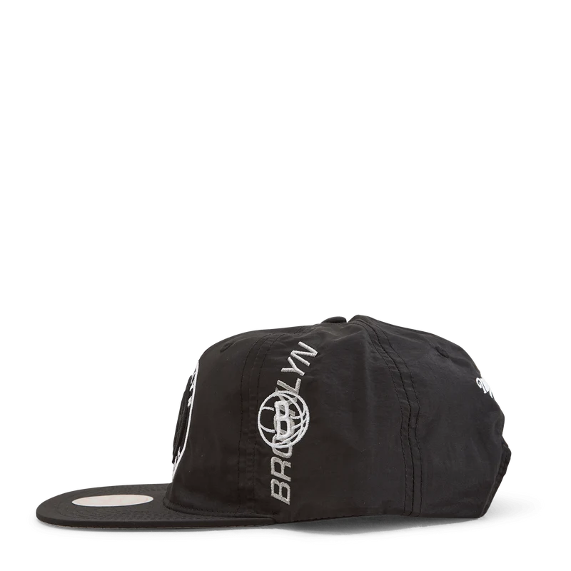 Brooklyn Nets Nylon Szn Deadstock