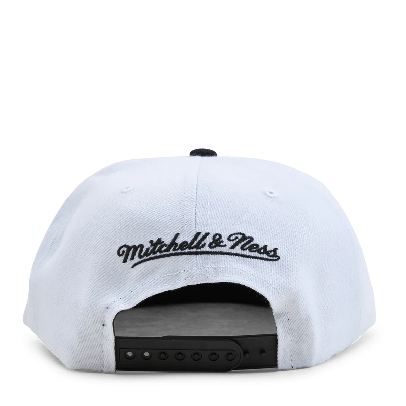 Bulls Cement Top Snapback