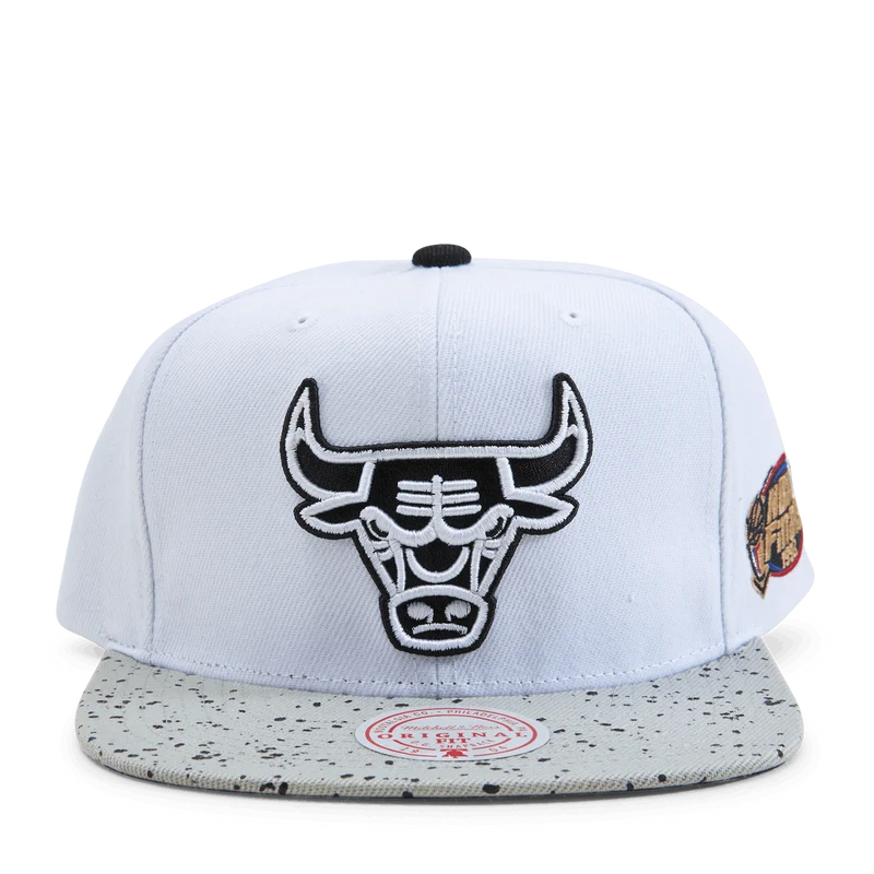 Bulls Cement Top Snapback